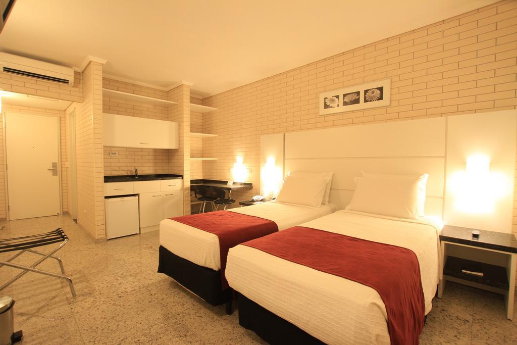 Hotel Confiance Prime Batel Κουριτίμπα Δωμάτιο φωτογραφία